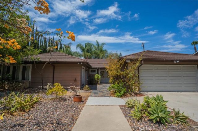 993 Verona, Fullerton, CA 92835
