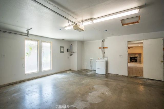 993 Verona, Fullerton, CA 92835