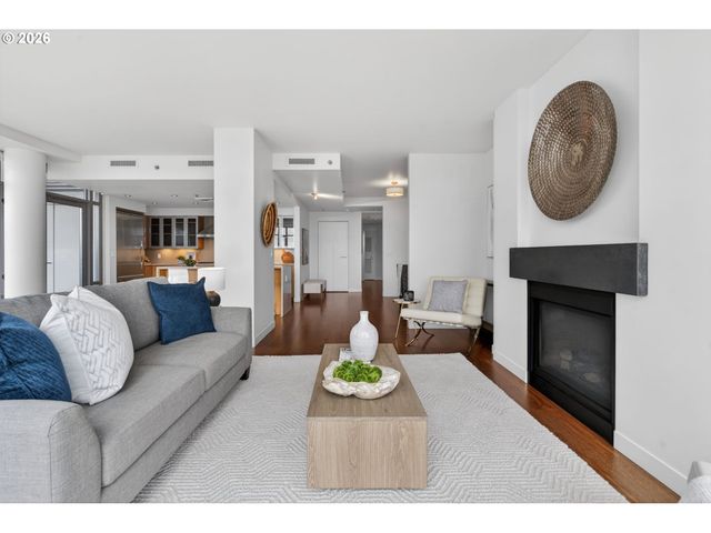 1260 Nw NAITO Pkwy 908B, Portland, OR 97209