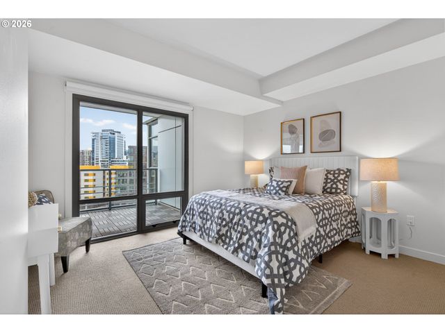 1260 Nw NAITO Pkwy 908B, Portland, OR 97209