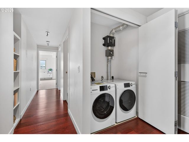 1260 Nw NAITO Pkwy 908B, Portland, OR 97209