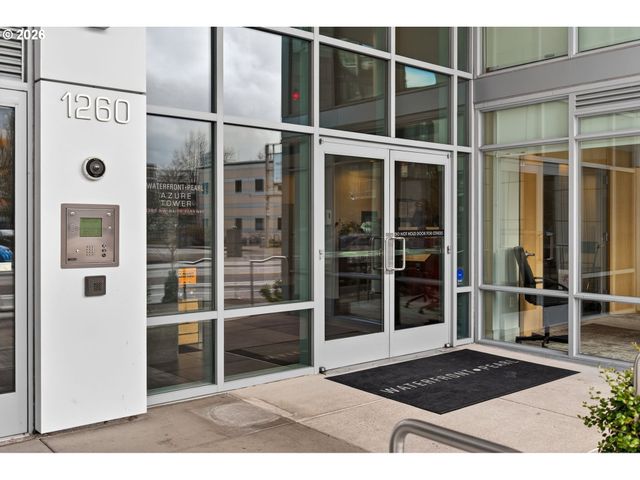 1260 Nw NAITO Pkwy 908B, Portland, OR 97209