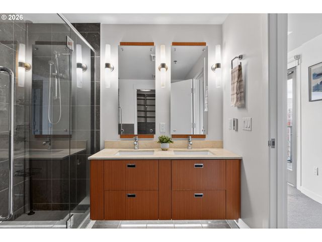 1260 Nw NAITO Pkwy 908B, Portland, OR 97209