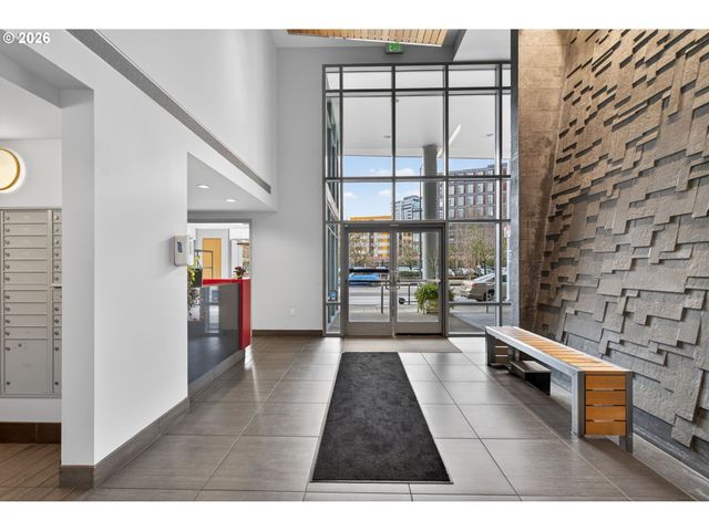 1260 Nw NAITO Pkwy 908B, Portland, OR 97209