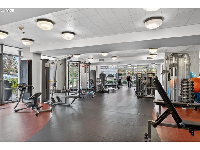 1260 Nw NAITO Pkwy 908B, Portland, OR 97209