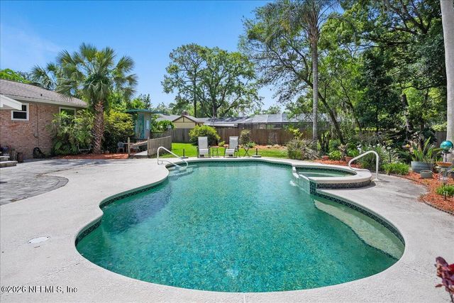 2049 ALPHA Court, Orange Park, FL 32073