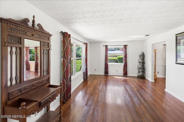 2049 ALPHA Court, Orange Park, FL 32073