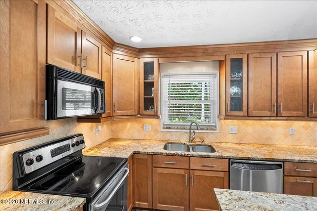 2049 ALPHA Court, Orange Park, FL 32073