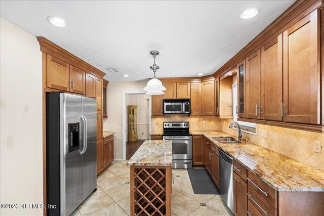 2049 ALPHA Court, Orange Park, FL 32073