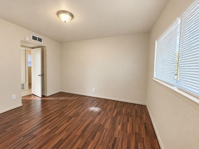 5200 Michaux Street 6, Houston, TX 77009
