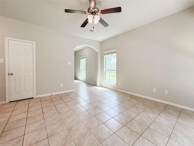 105 Camelot Place Court, Conroe, TX 77304