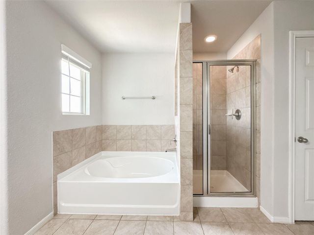 105 Camelot Place Court, Conroe, TX 77304