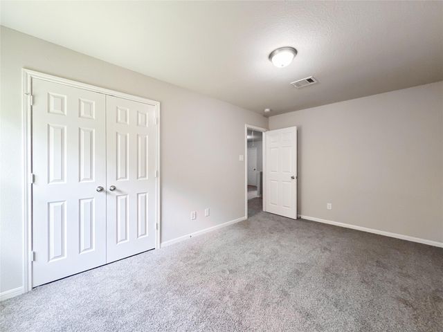 105 Camelot Place Court, Conroe, TX 77304
