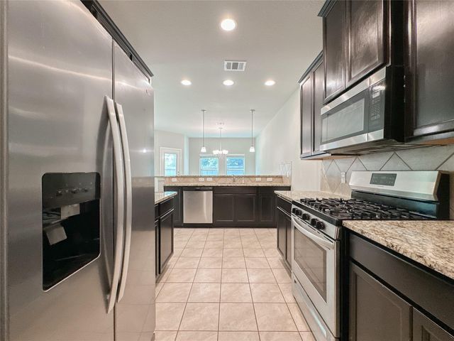 105 Camelot Place Court, Conroe, TX 77304