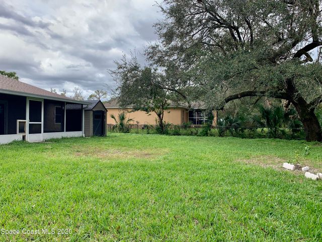 890 Serenade Street NW, Palm Bay, FL 32907