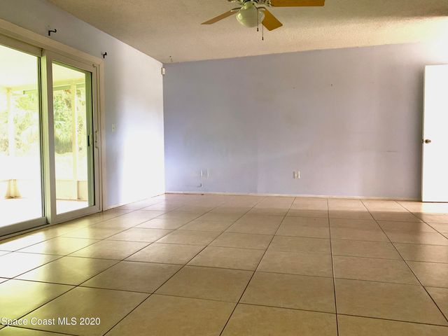 890 Serenade Street NW, Palm Bay, FL 32907