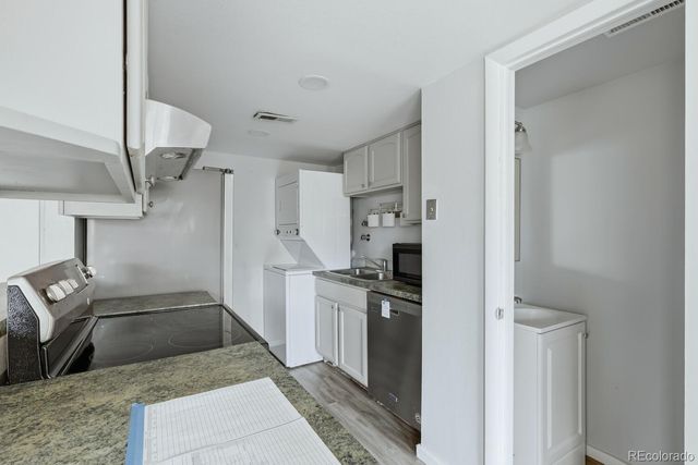 3354 S Flower Street 14, Lakewood, CO 80227