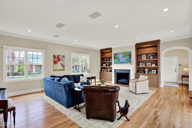 2012 Telfair Street, Carmel, IN 46032