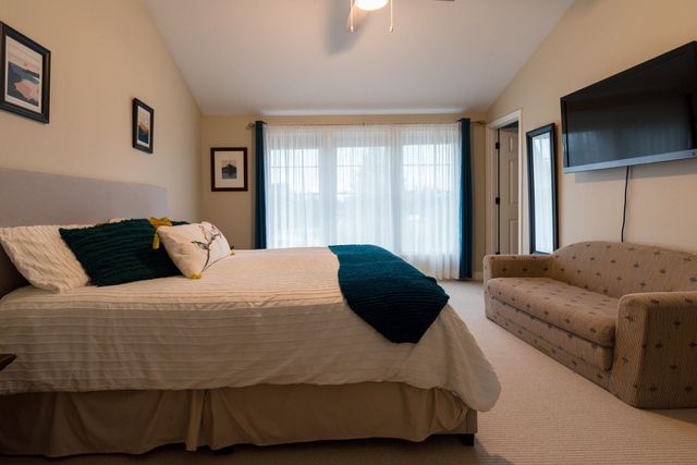 22 Eastridge Drive, Peterborough, NH 03458