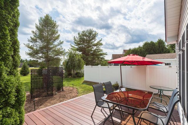 22 Eastridge Drive, Peterborough, NH 03458