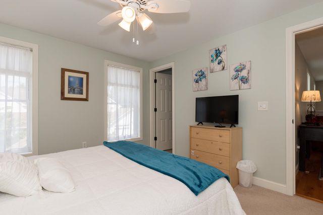 22 Eastridge Drive, Peterborough, NH 03458