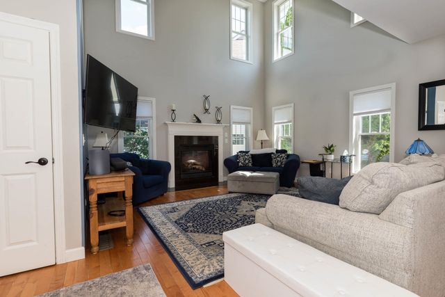 22 Eastridge Drive, Peterborough, NH 03458