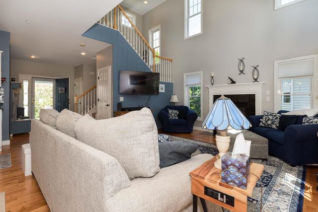 22 Eastridge Drive, Peterborough, NH 03458