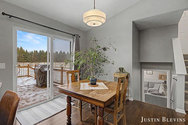 12018 Russell Ridge, Cedar Springs, MI 49319