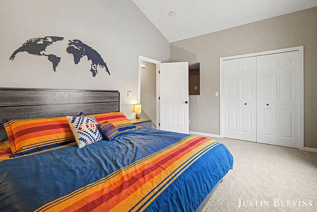 12018 Russell Ridge, Cedar Springs, MI 49319