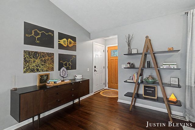 12018 Russell Ridge, Cedar Springs, MI 49319