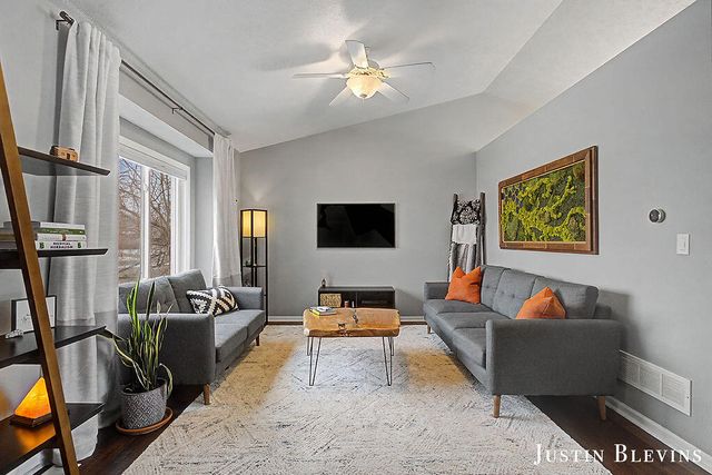 12018 Russell Ridge, Cedar Springs, MI 49319