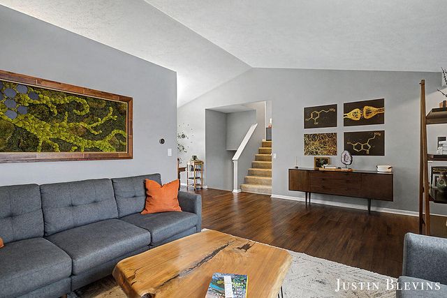 12018 Russell Ridge, Cedar Springs, MI 49319