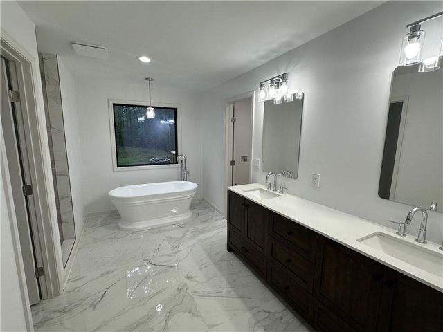 4522 Bartow Carver Road SE, Acworth, GA 30102
