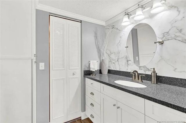 1950 SW Palm City Road 2-102, Stuart, FL 34994