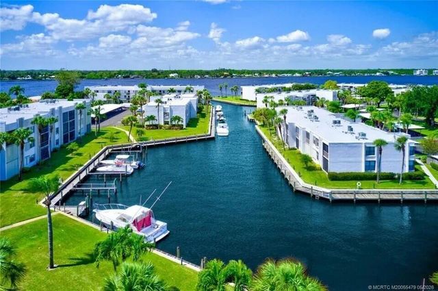 1950 SW Palm City Road 2-102, Stuart, FL 34994