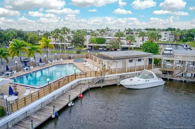 1950 SW Palm City Road 2-102, Stuart, FL 34994