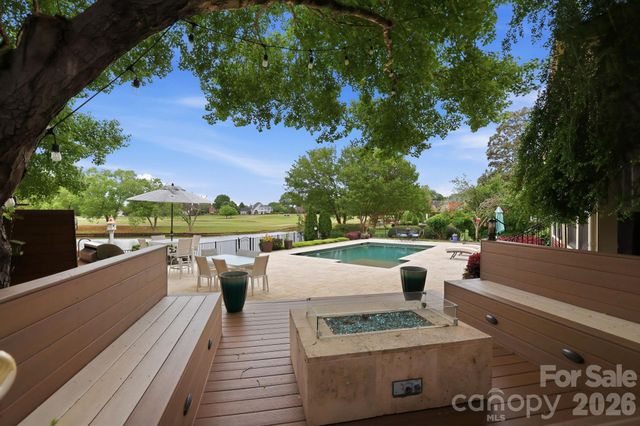 12503 Three Lakes Drive, Charlotte, NC 28277