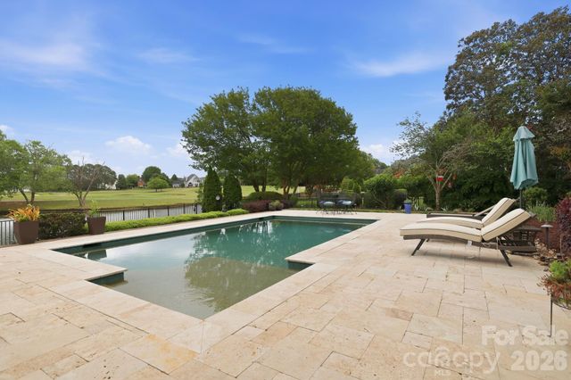 12503 Three Lakes Drive, Charlotte, NC 28277
