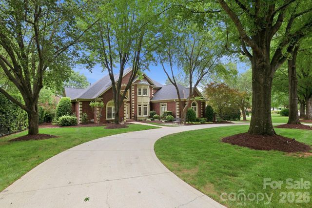 12503 Three Lakes Drive, Charlotte, NC 28277
