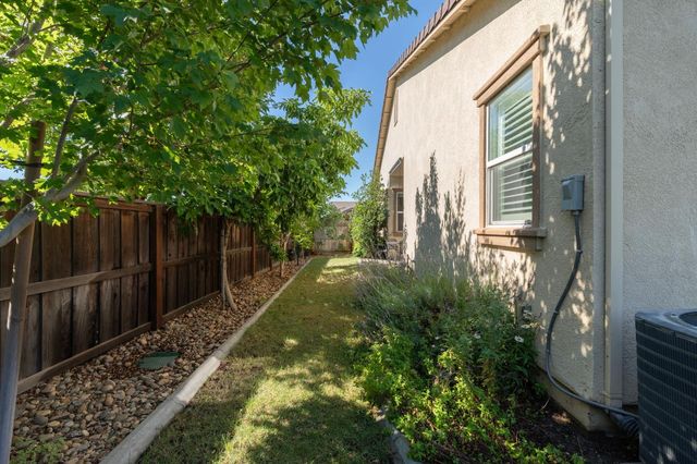 1017 Kumara, Manteca, CA 95337