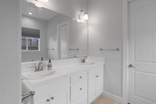 1017 Kumara, Manteca, CA 95337