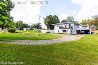 331 Lochaven Road, Waterford, MI 48327