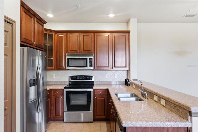8098 MOONSTONE DRIVE 17-203, Sarasota, FL 34233
