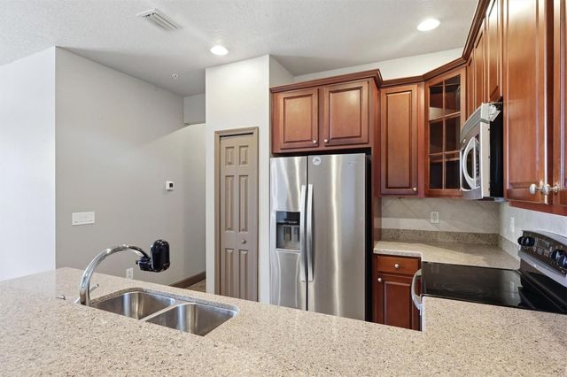 8098 MOONSTONE DRIVE 17-203, Sarasota, FL 34233