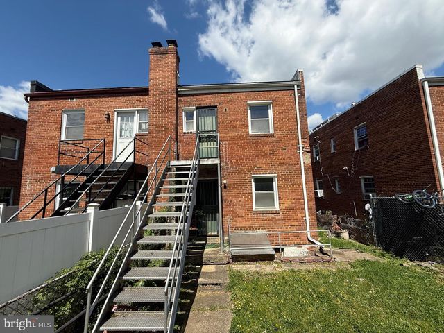 449 VALLEY AVE SE, Washington, DC 20032