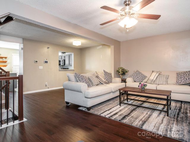 9633 Green Gable Court, Charlotte, NC 28270