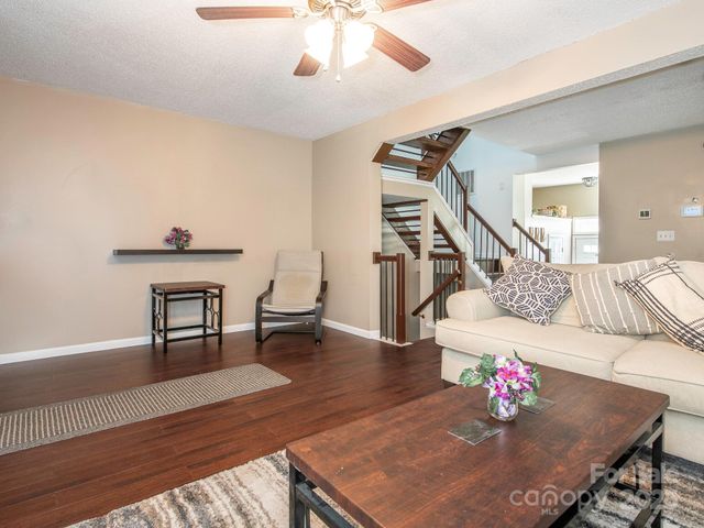 9633 Green Gable Court, Charlotte, NC 28270