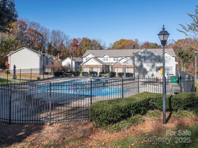 9633 Green Gable Court, Charlotte, NC 28270