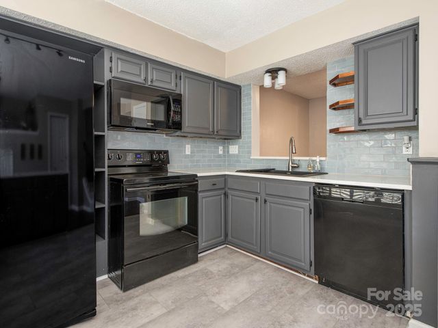 9633 Green Gable Court, Charlotte, NC 28270