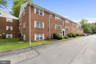 814 SOUTH AVE #J6, Secane, PA 19018